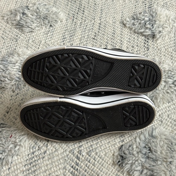 Converse - Picture 8 of 9